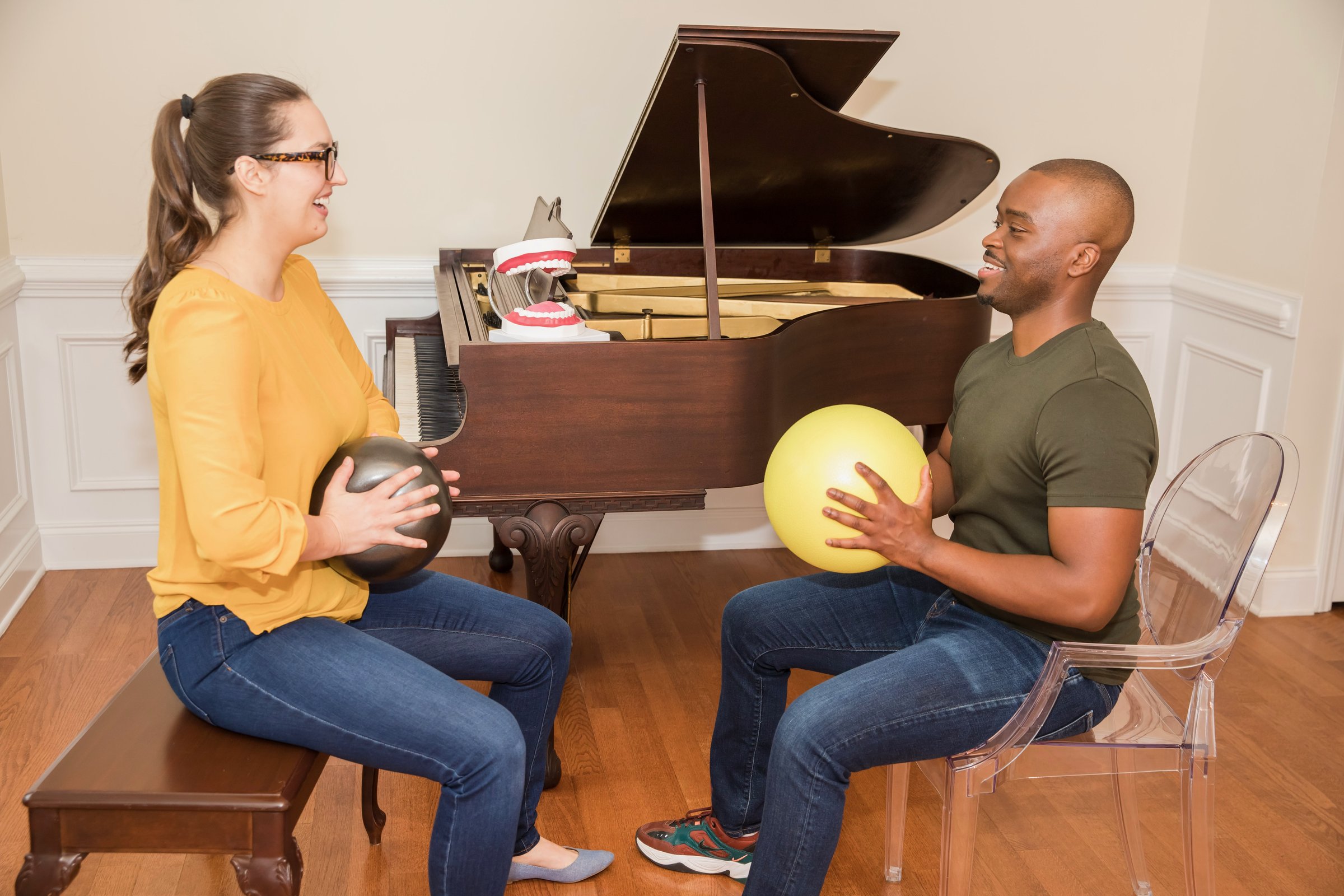 Jessica Luffey working one-on-one with a voice student